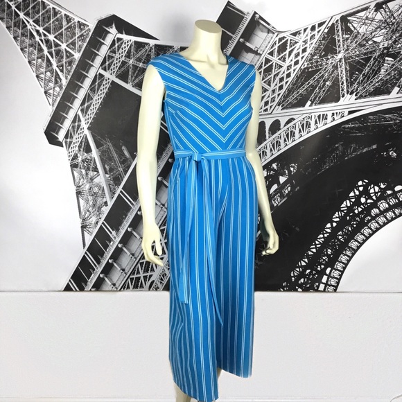 NEW YORK & COMPANY Cropped Jumpsuit NWT - Picture 1 of 6